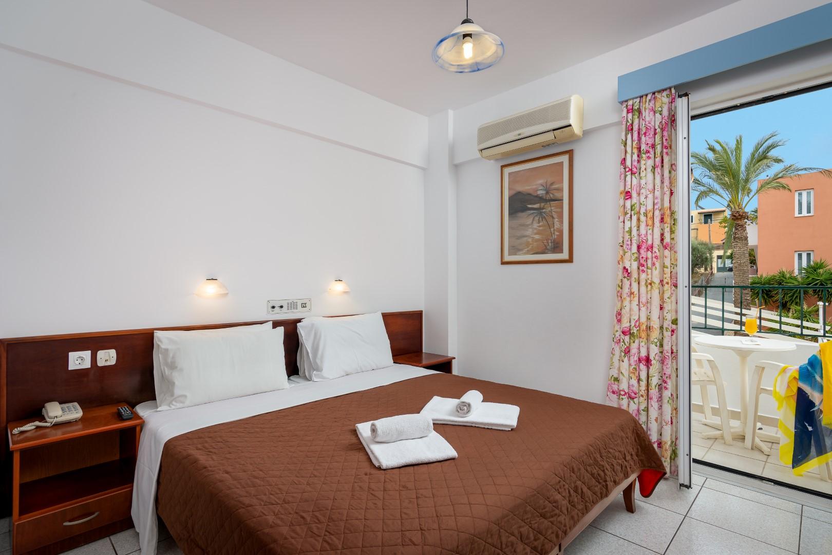 Bellos Hotel Apartments Hersónissos Extérieur photo