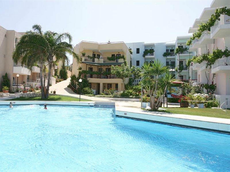 Bellos Hotel Apartments Hersónissos Extérieur photo